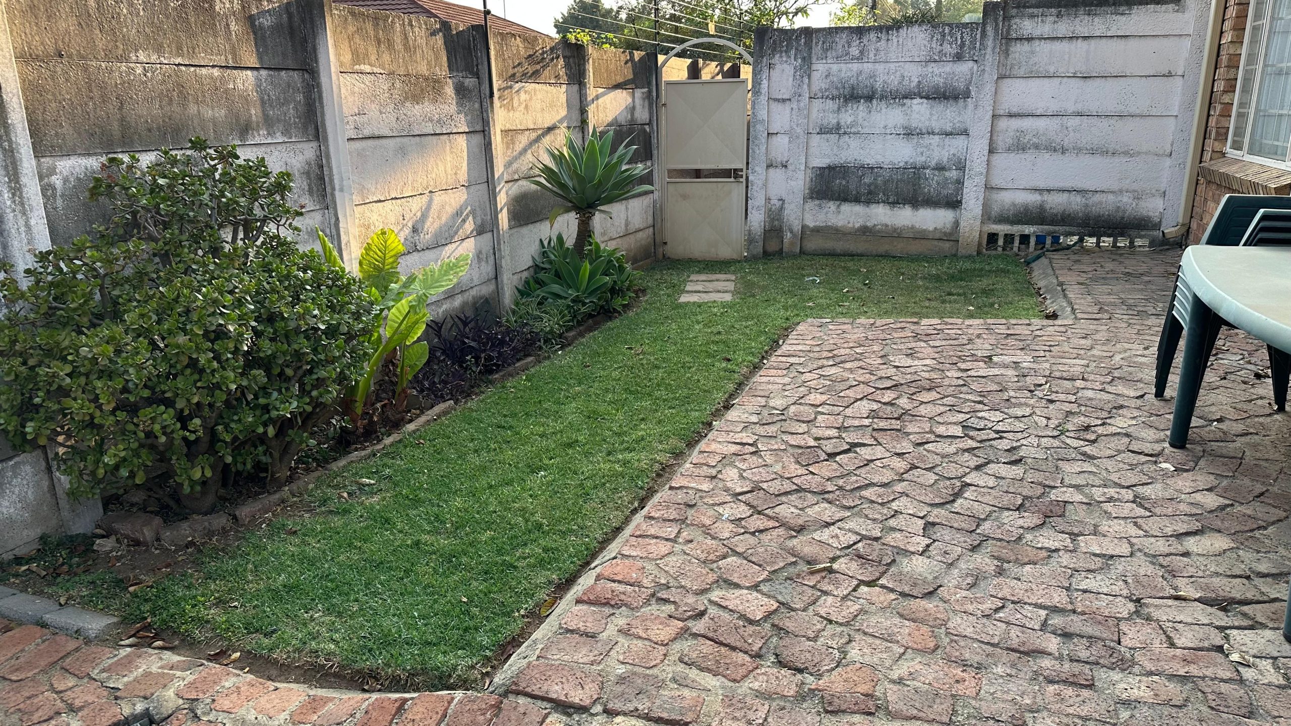 Ground Floor 2-Bedroom Unit with 2 Parkings – Comfort & Convenience!